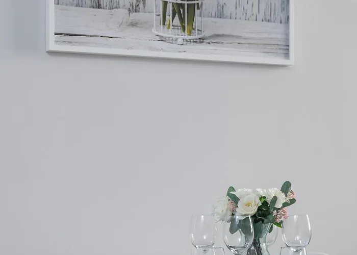 Spacious Ideal For Families By Renters Διαμέρισμα Πόζναν