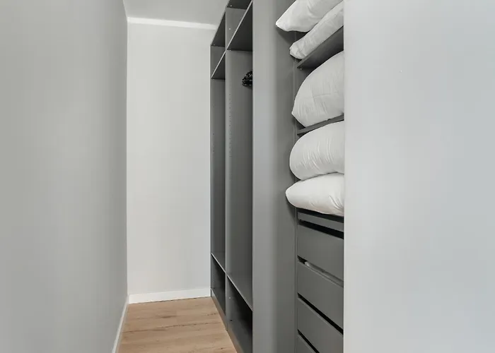 Spacious Ideal For Families By Renters Διαμέρισμα Πόζναν