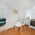 Апартаменты Spacious Ideal For Families By Renters Познань