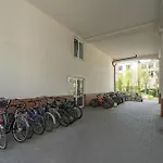 Апартаменты Spacious Ideal For Families By Renters