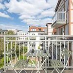 Spacious Ideal For Families By Renters