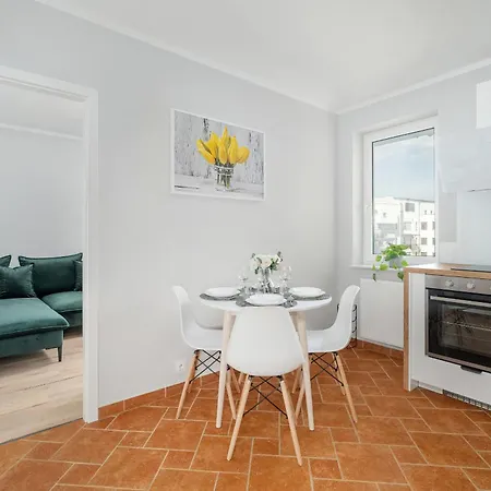 Appartement Spacious Ideal For Families By Renters Poznań