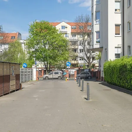 Spacious Ideal For Families By Renters *