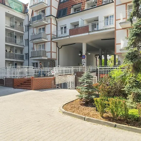 Spacious Ideal For Families By Renters Познань