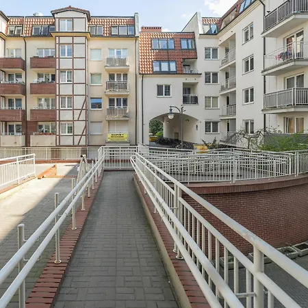 Spacious Ideal For Families By Renters Poznań